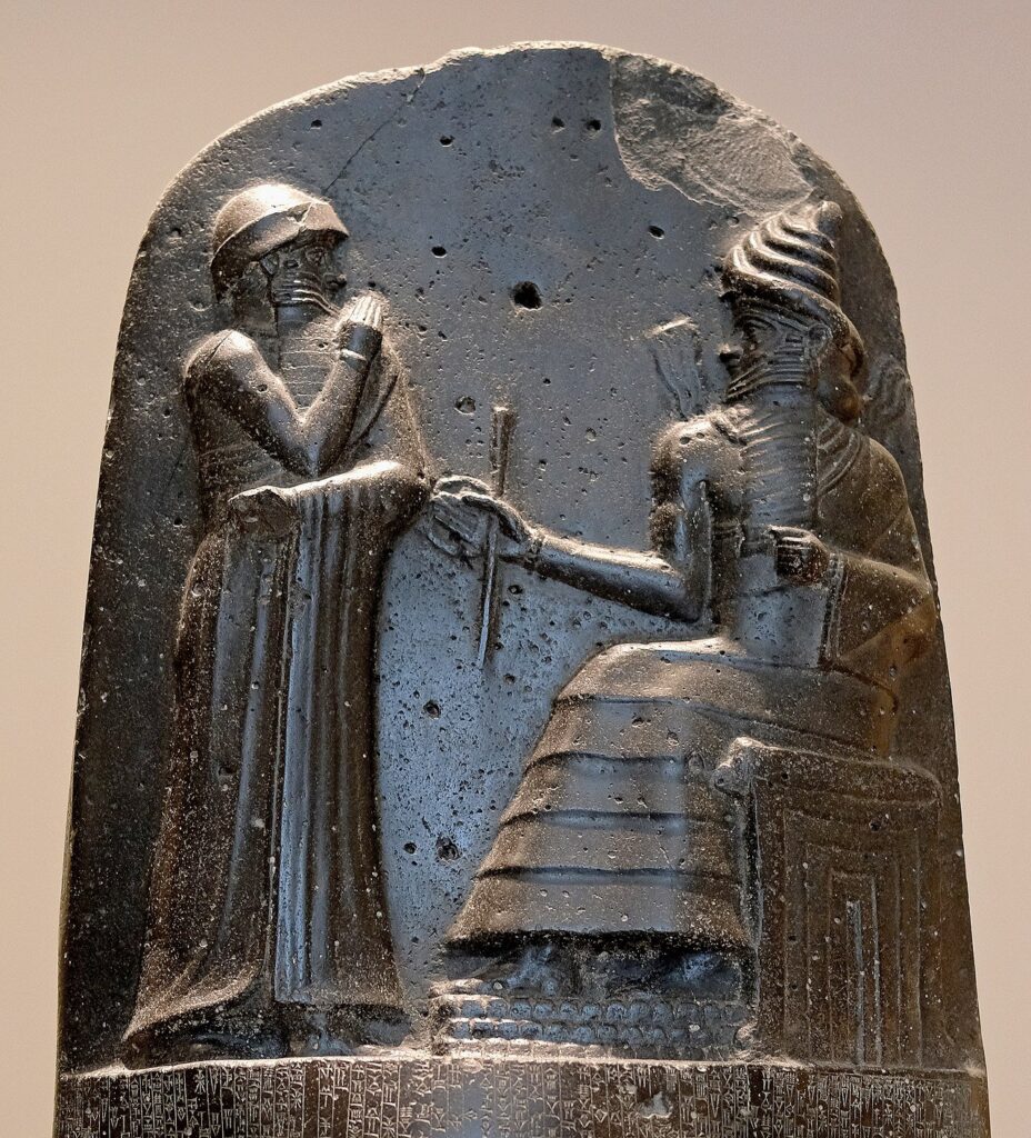 Hammurabi recibiendo las leyes del dios Shamash, estela del Louvre