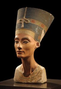 Nefertiti: La Reina Más Bella del Antiguo Egipto
