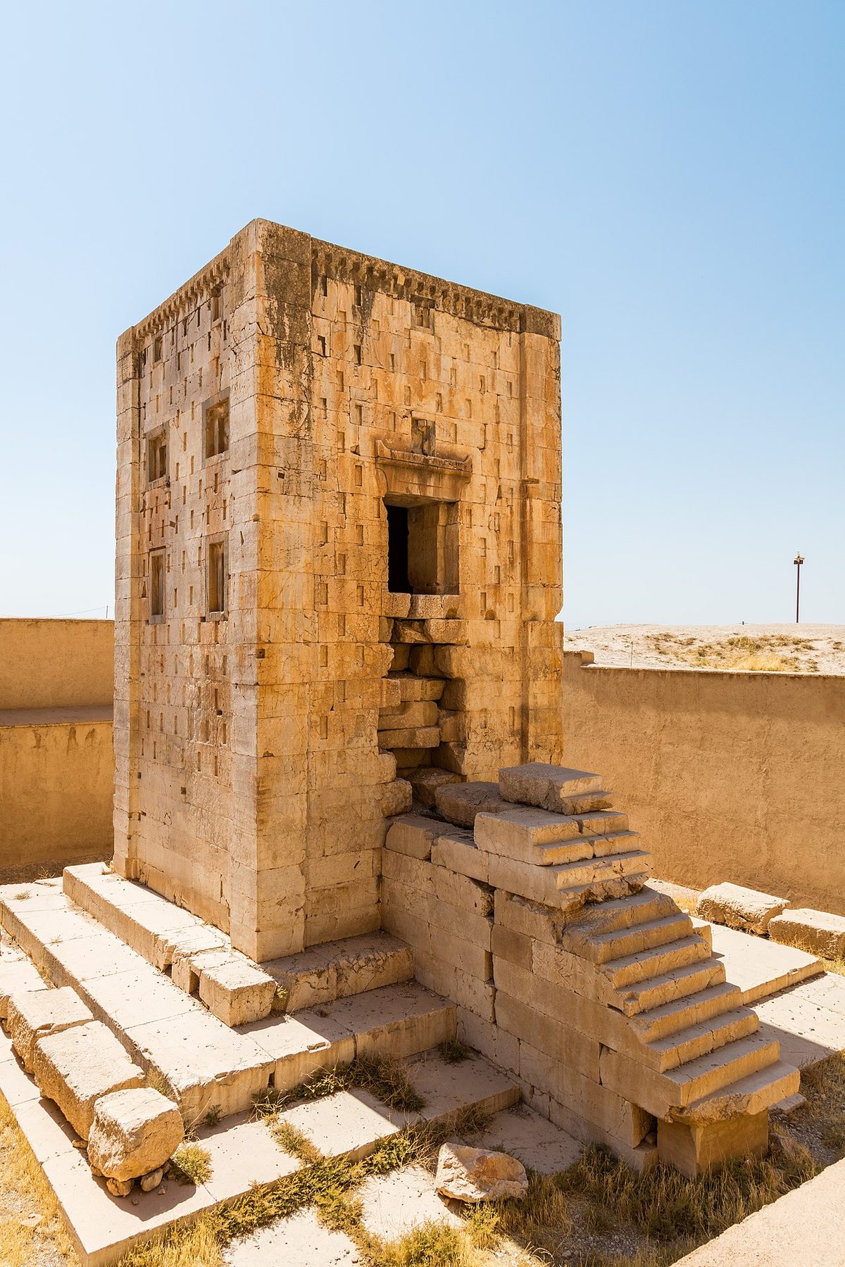 Torre Ka'ba-ye Zartosht en Naqsh-e Rostam