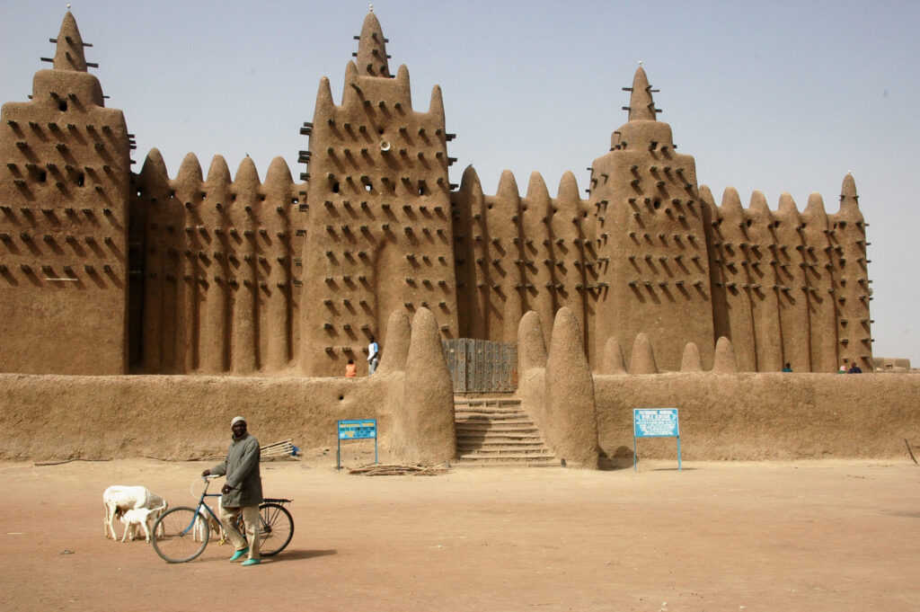 Gran Mezquita de Djenné, ejemplo de arquitectura sudanesa del Imperio de Malí